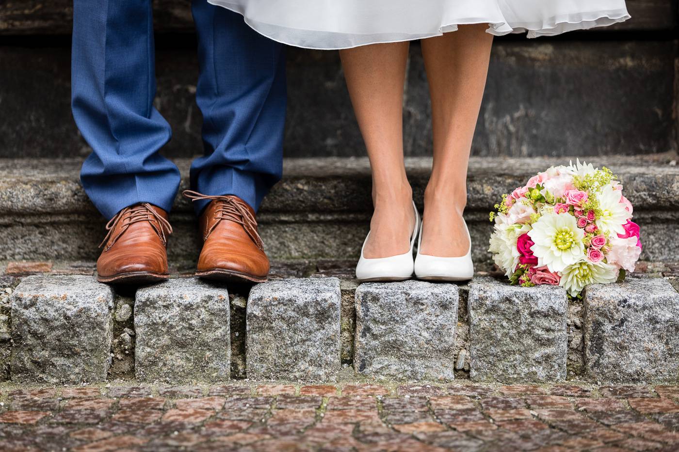 aschenputtel-hochzeitsfotograf-brautschuhe-suedtirol