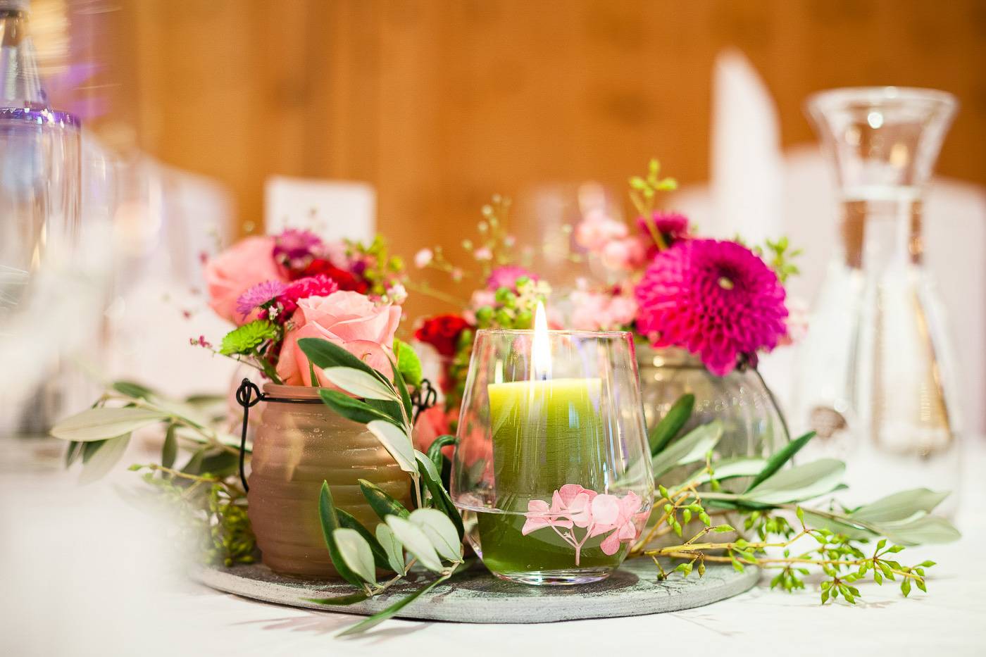 aschenputtel-hochzeitsfotograf-hochzeitsdeko-maria-theresia-hall-in-tirol