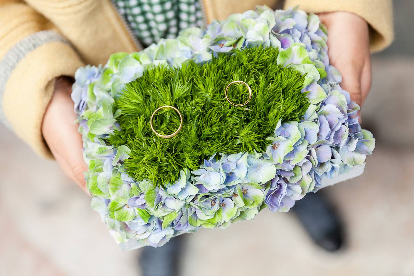 aschenputtel-hochzeitsfotograf-ringkissen-kramsach-tirol