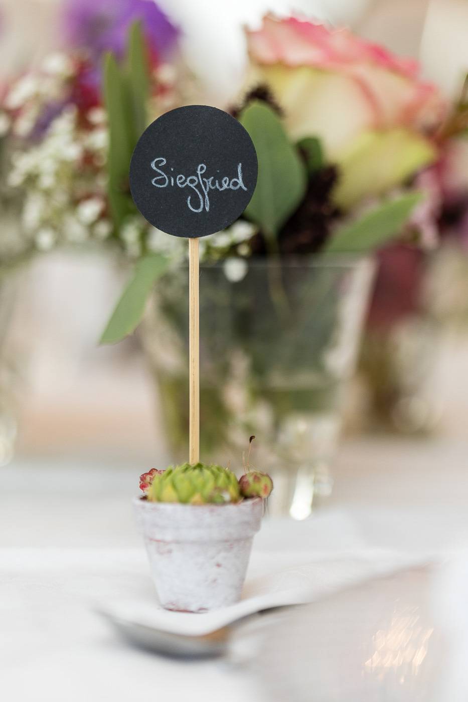 aschenputtel-hochzeitsfotograf-tischdeko-gasthof-walzl-lans-tirol