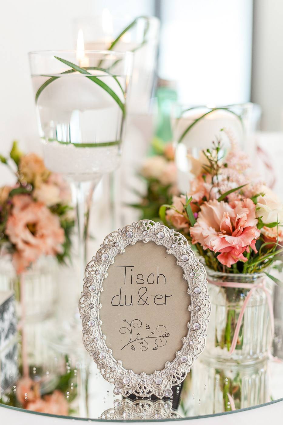 aschenputtel-hochzeitsfotograf-tischdeko-dekoelemente-pill-tirol