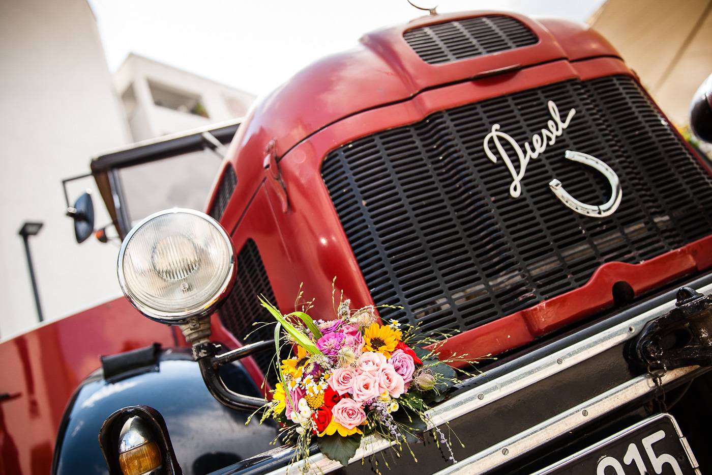 aschenputtel-hochzeitsfotograf-oldtimerbus-telfs-tirol